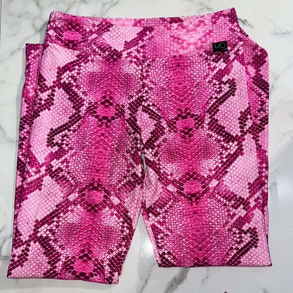 Vibrant Pink Snakeskin Leggings